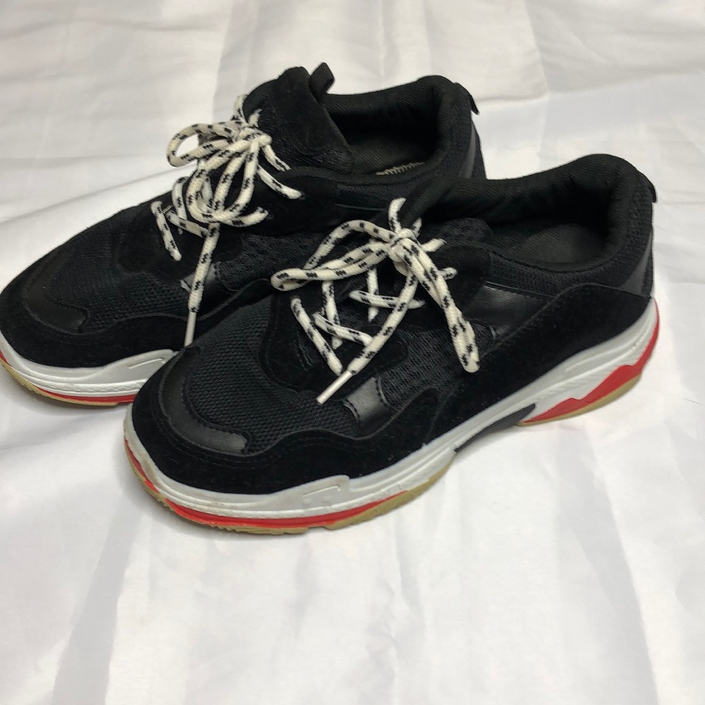 Cute Fashion sneaker women size 8